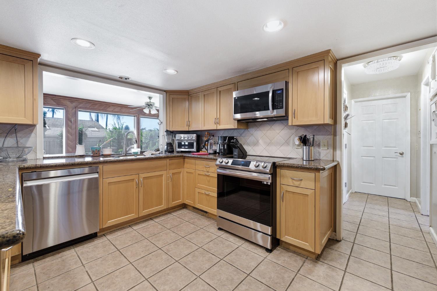 1233 Redwood, Selma, CA 93662