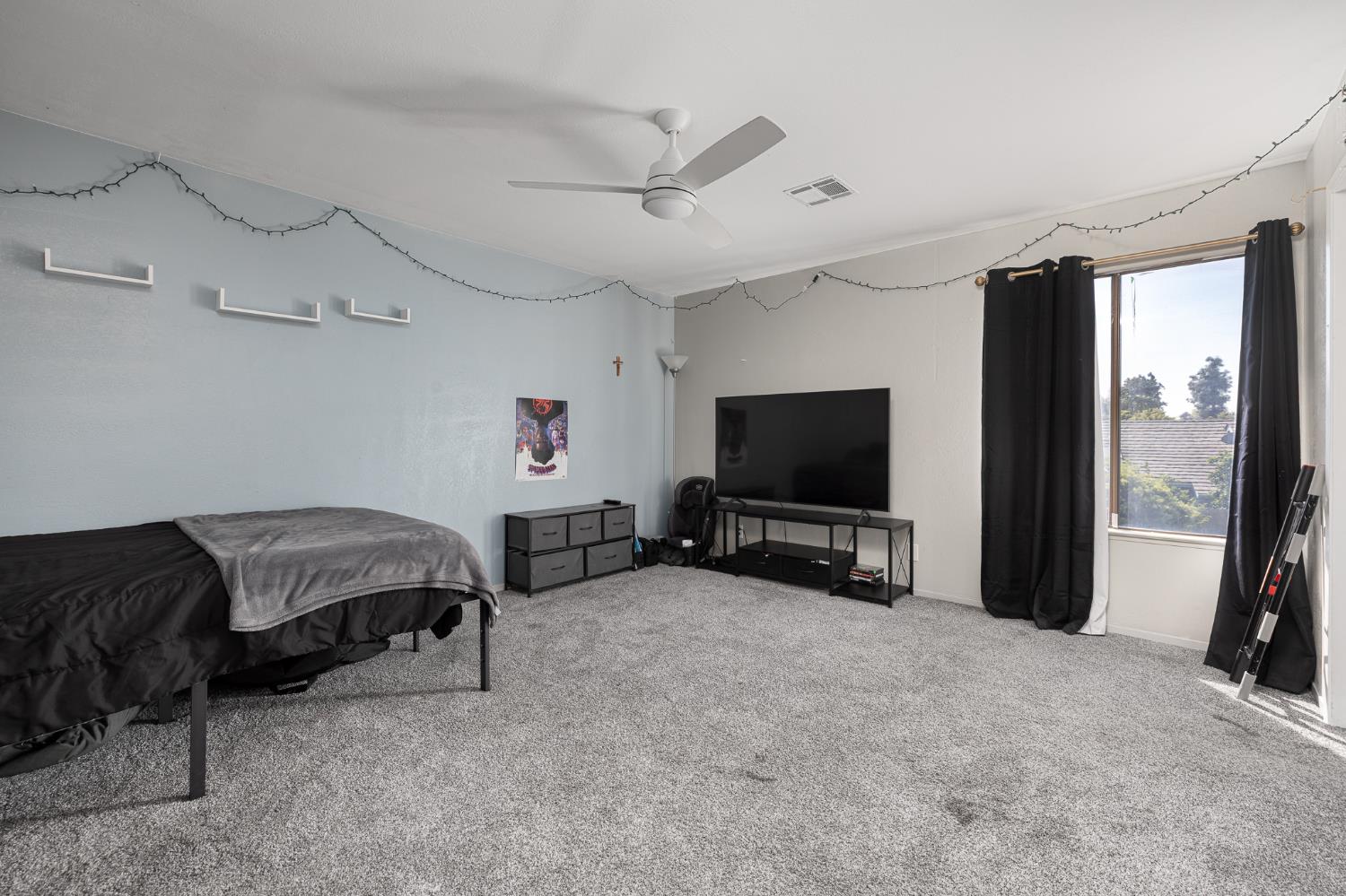 1233 Redwood, Selma, CA 93662