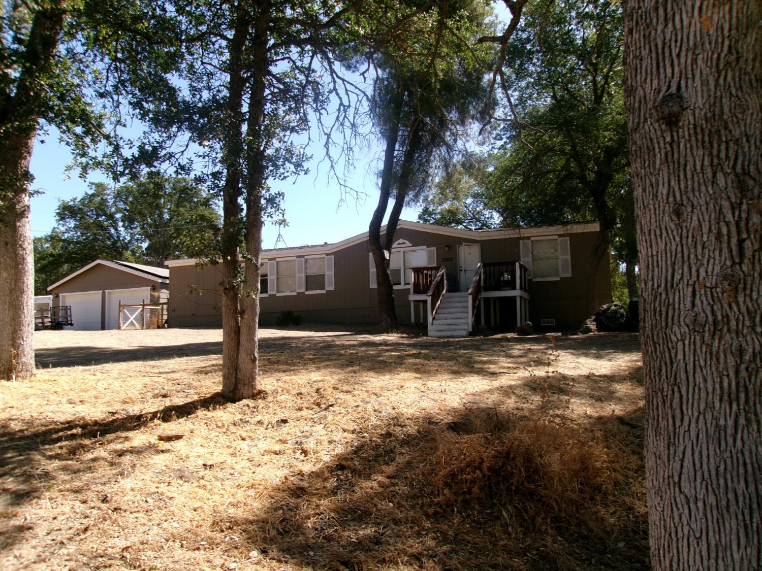 33831 Medford Rd, Auberry, CA 93602