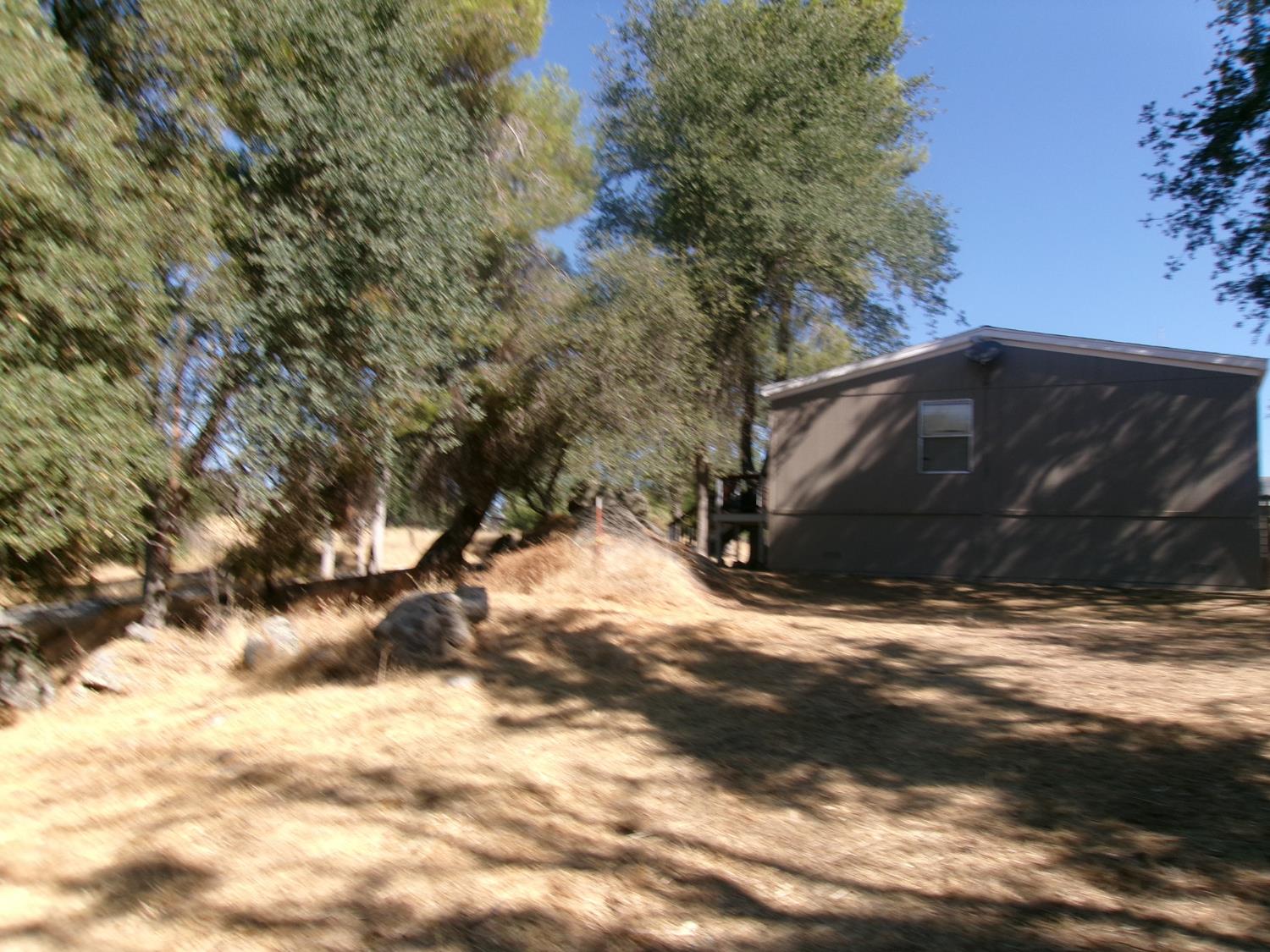 33831 Medford Rd, Auberry, CA 93602