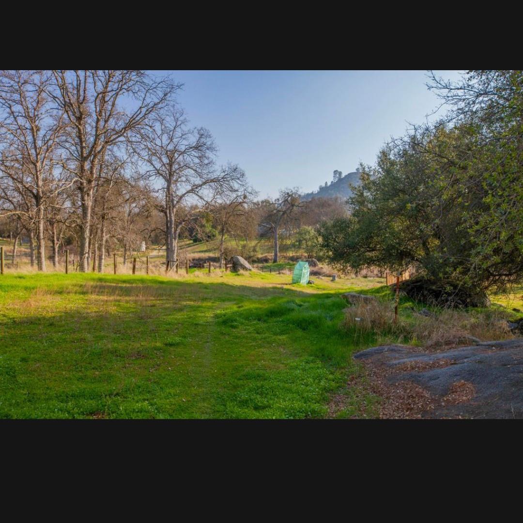 33831 Medford Rd, Auberry, CA 93602