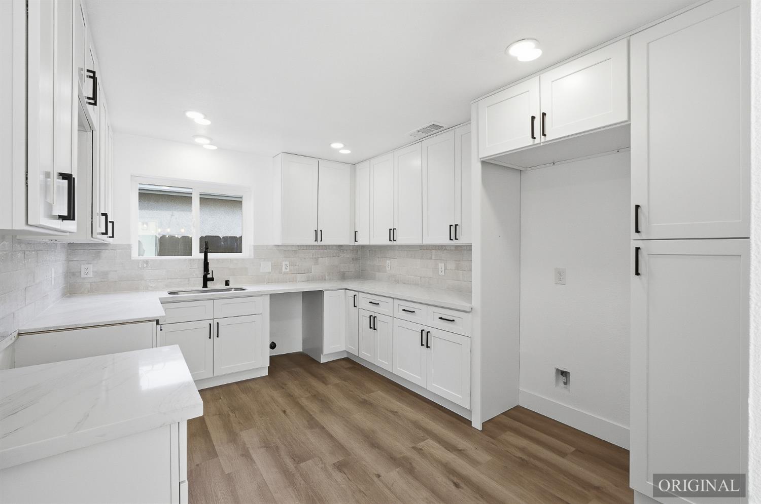 3915 E Holland Ave, Fresno, CA 93726