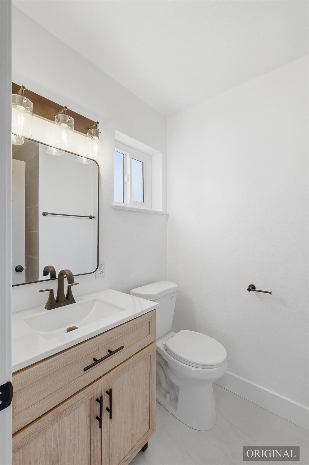 3915 E Holland Ave, Fresno, CA 93726