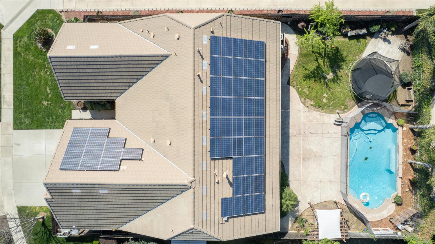 2945 S Arkle St, Visalia, CA 93292