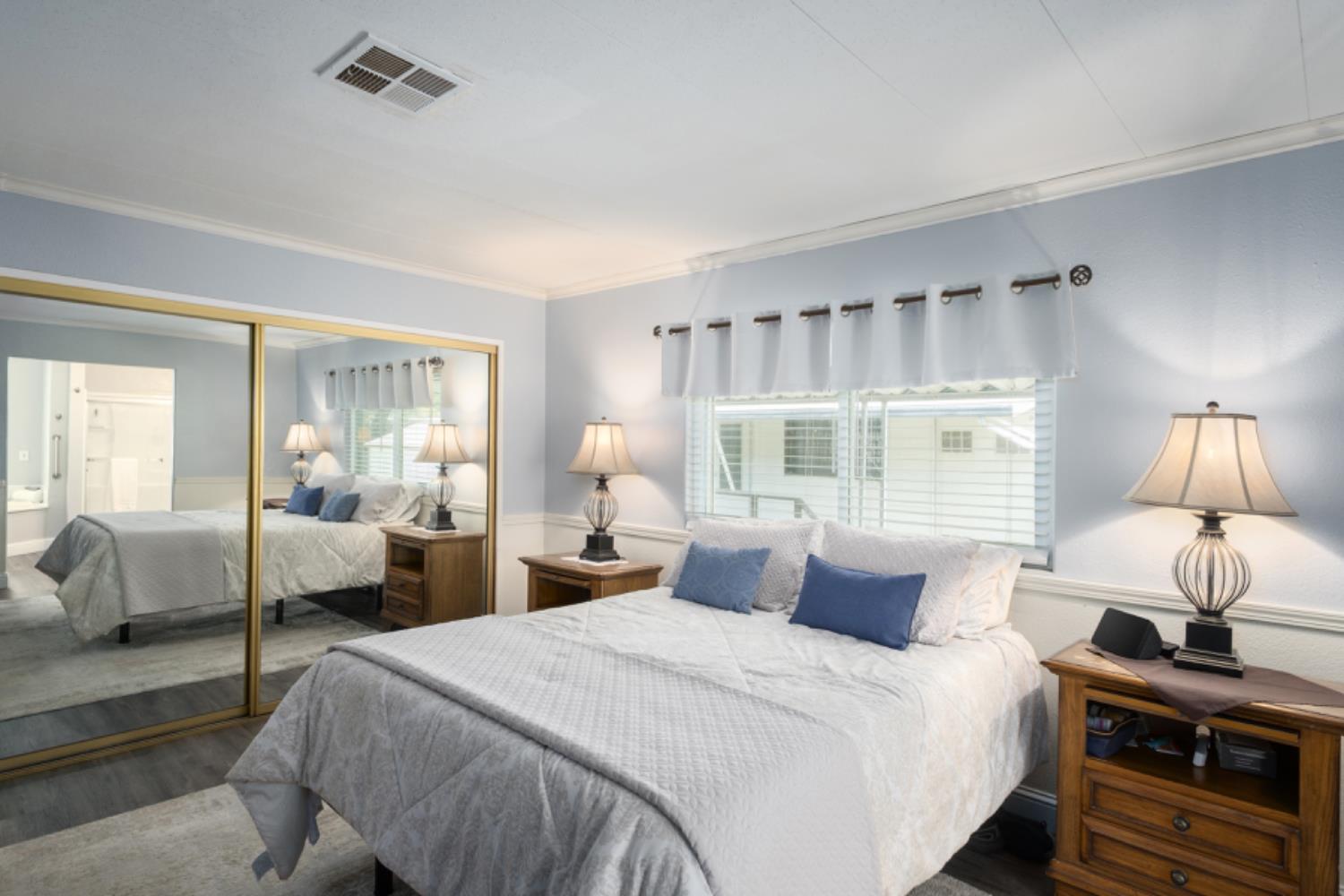 339 N Frankwood Ave #9, Sanger, CA 93657