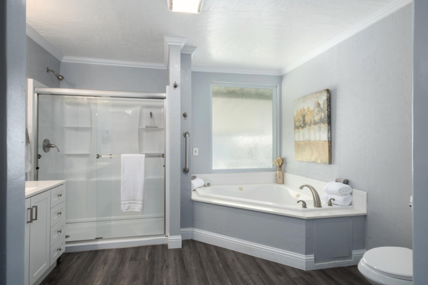 339 N Frankwood Ave #9, Sanger, CA 93657