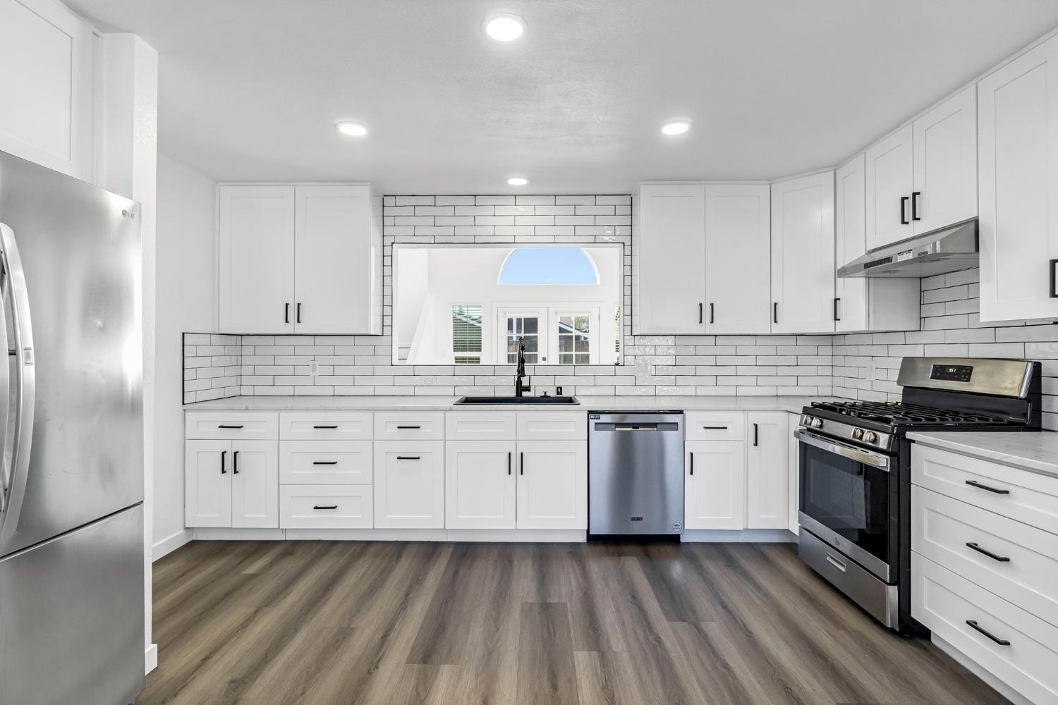 4121 W Michigan Ave, Fresno, CA 93722