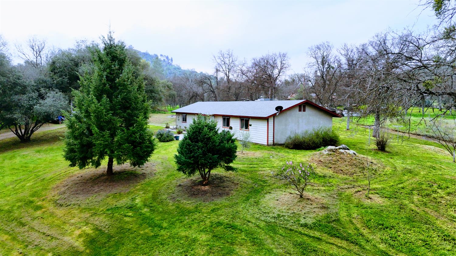 33671 Frazier Road, Auberry, CA 93602