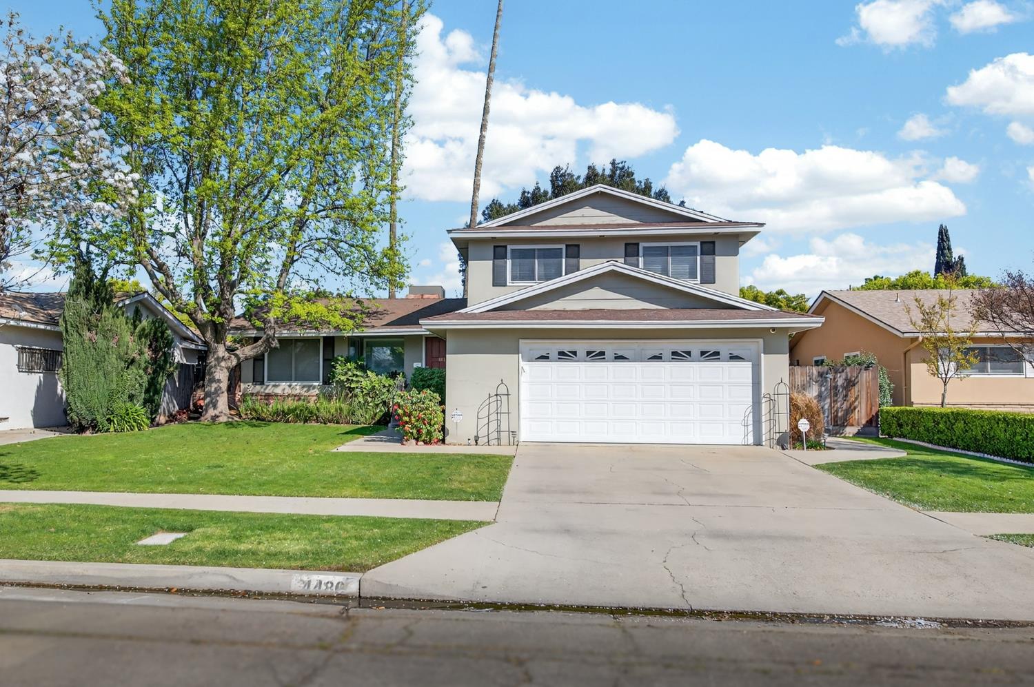 4486 N Hayston Ave, Fresno, CA 93726