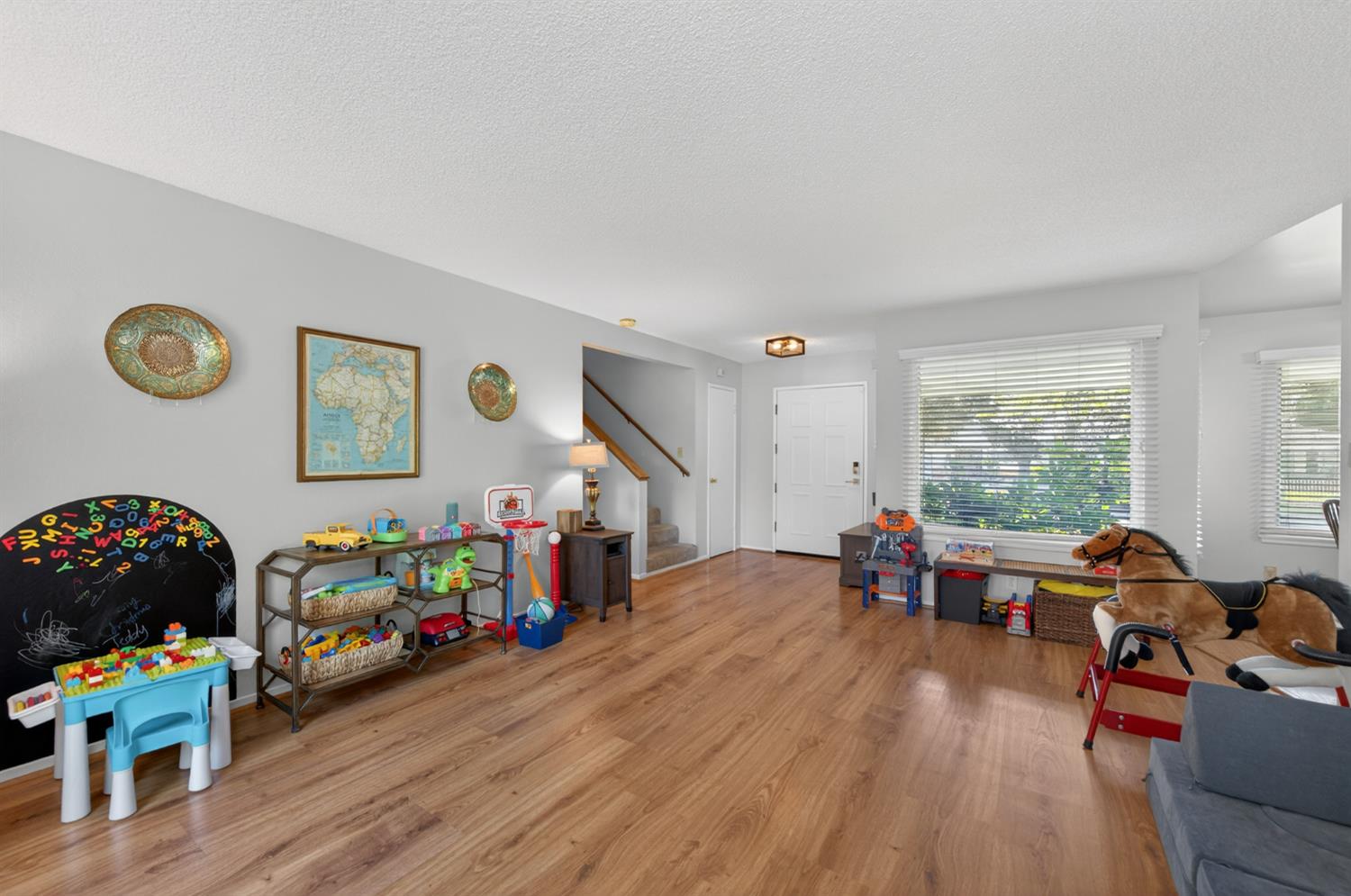 4486 N Hayston Ave, Fresno, CA 93726