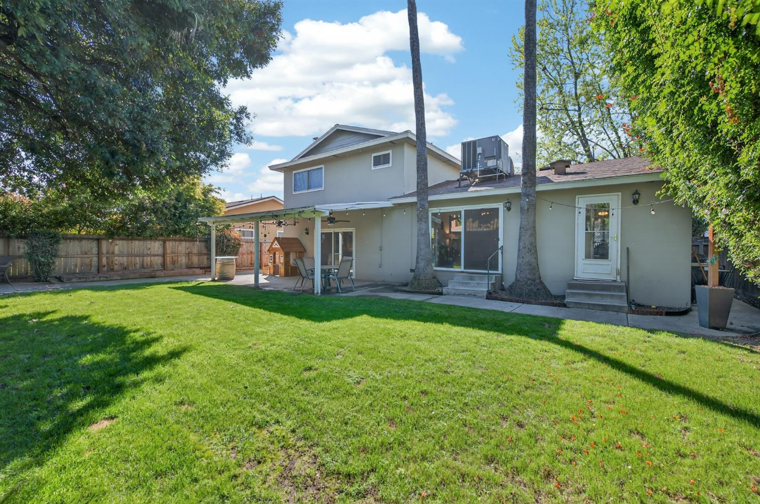 4486 N Hayston Ave, Fresno, CA 93726