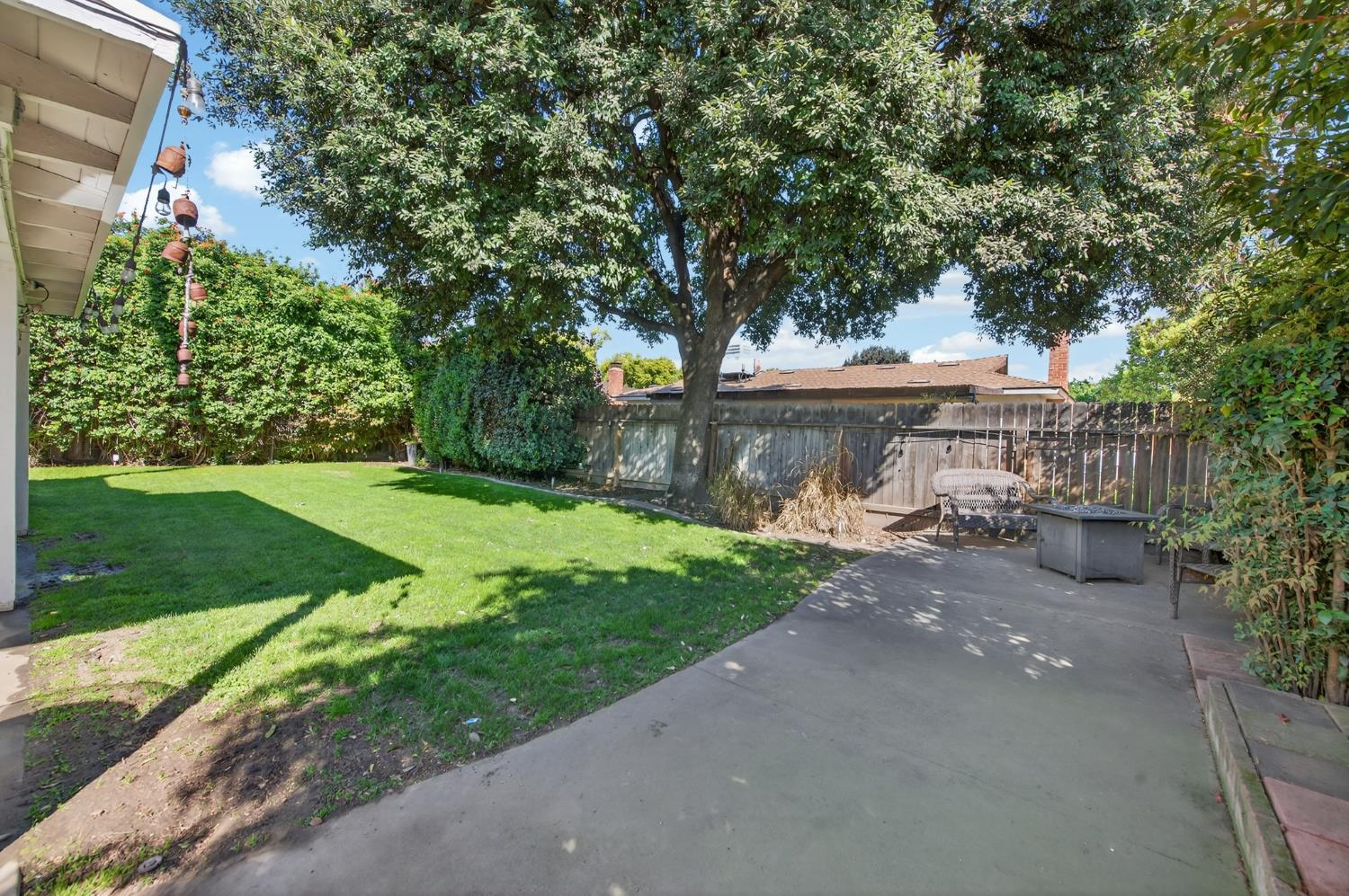 4486 N Hayston Ave, Fresno, CA 93726