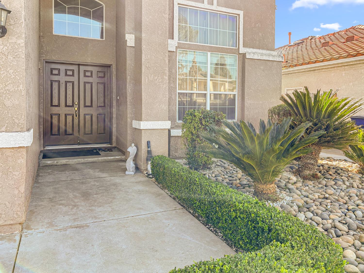 5811 W Cromwell Ave, Fresno, CA 93722