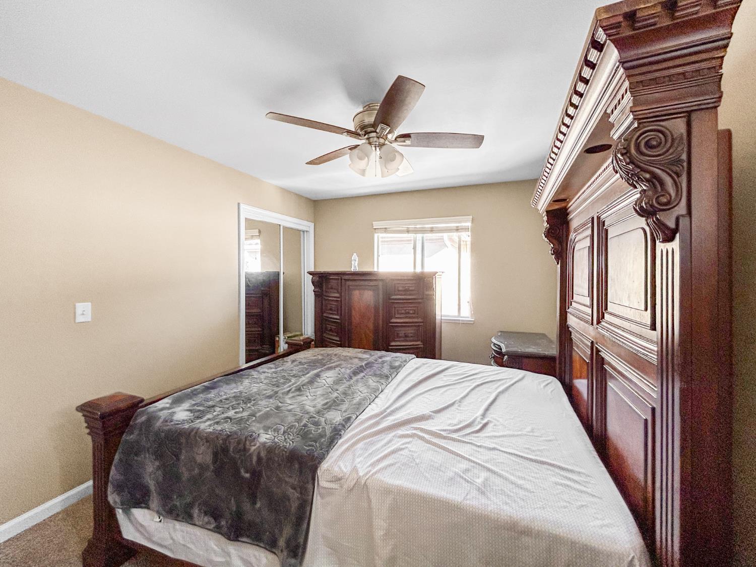 5811 W Cromwell Ave, Fresno, CA 93722