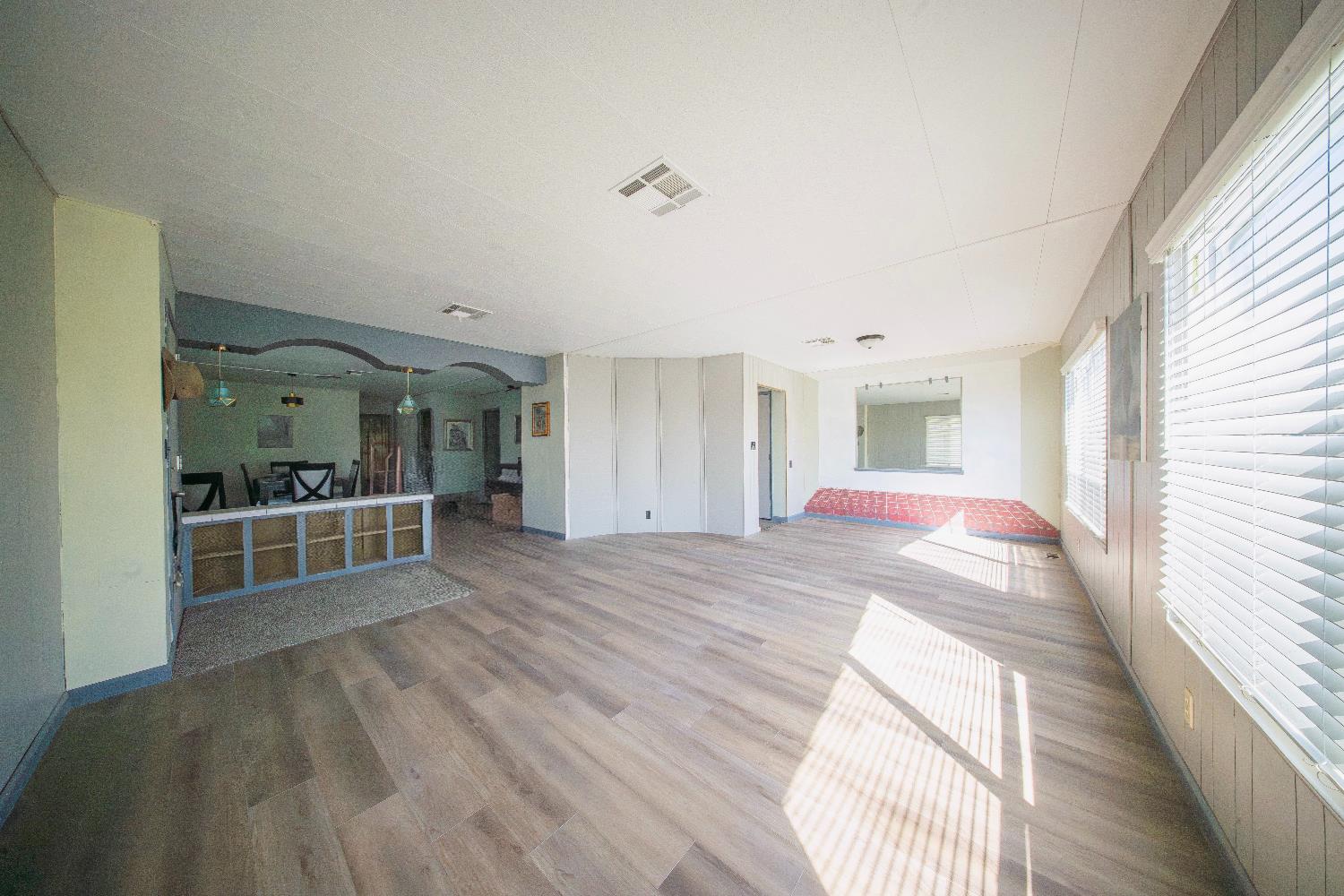 371 Bethel Ave #24, Sanger, CA 93657