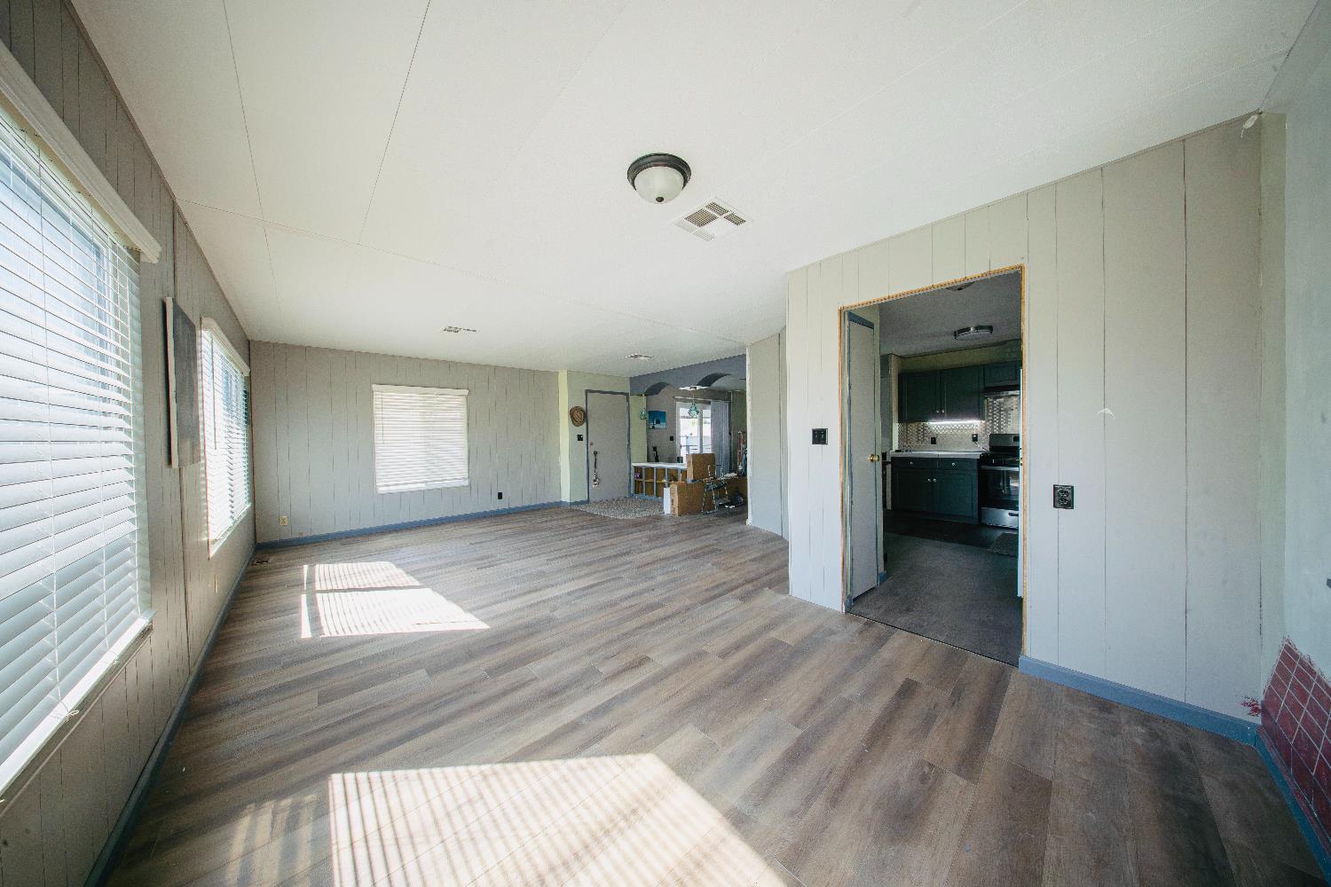 371 Bethel Ave #24, Sanger, CA 93657