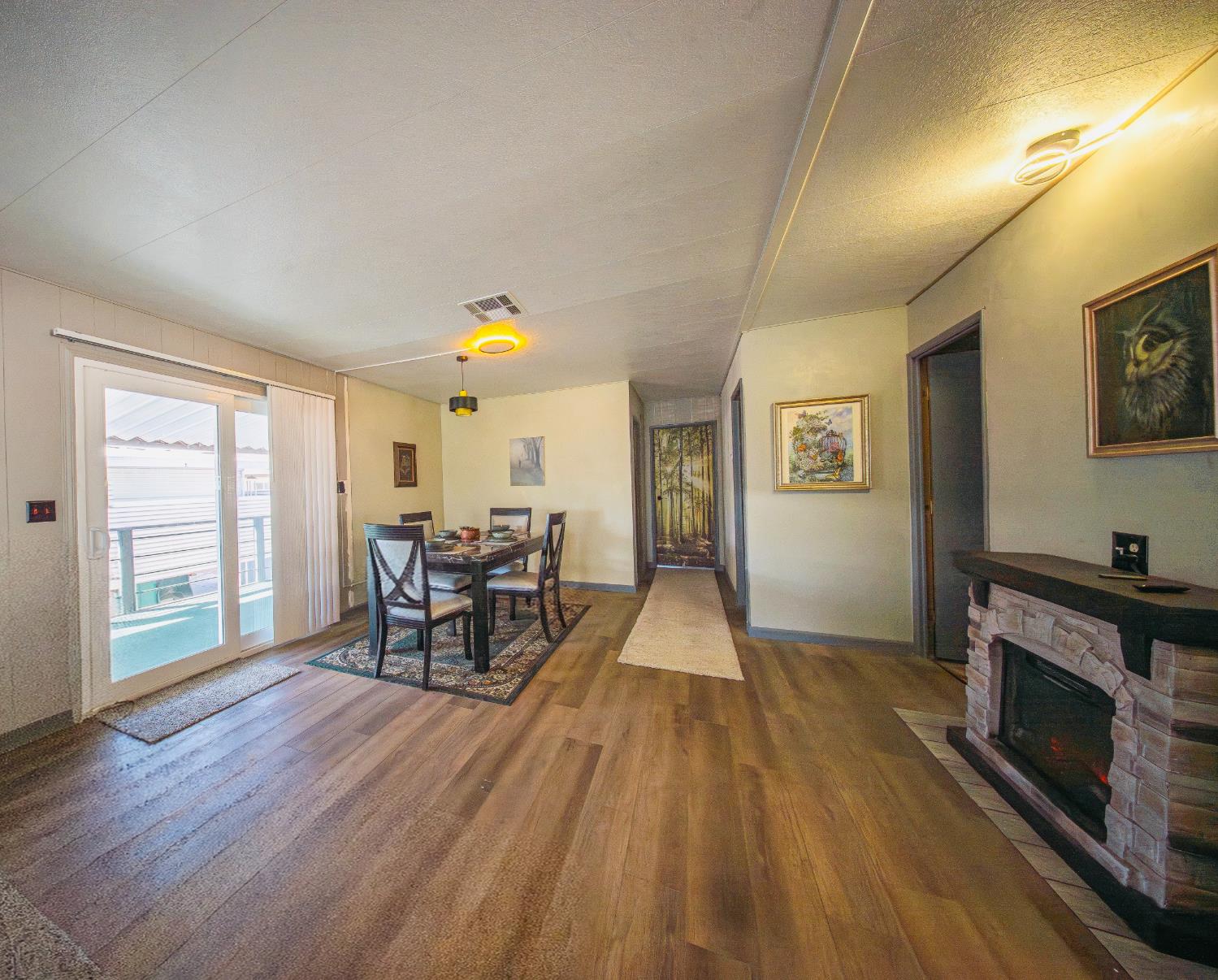 371 Bethel Ave #24, Sanger, CA 93657