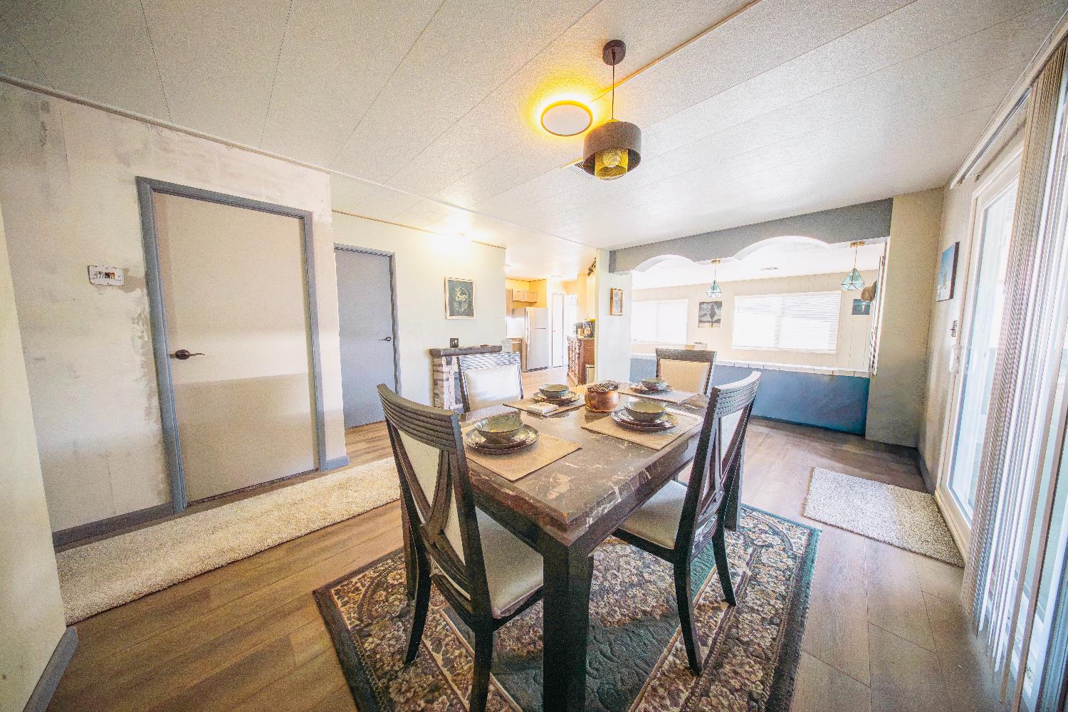 371 Bethel Ave #24, Sanger, CA 93657