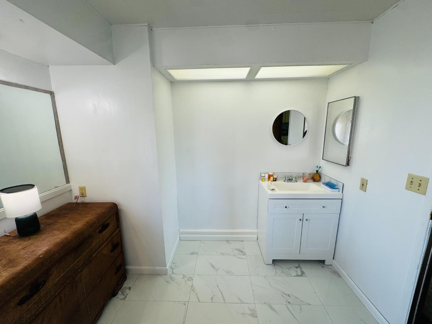 371 Bethel Ave #24, Sanger, CA 93657