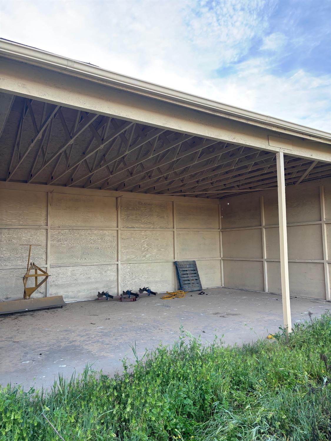 9449 S Mccall Ave, Selma, CA 93662