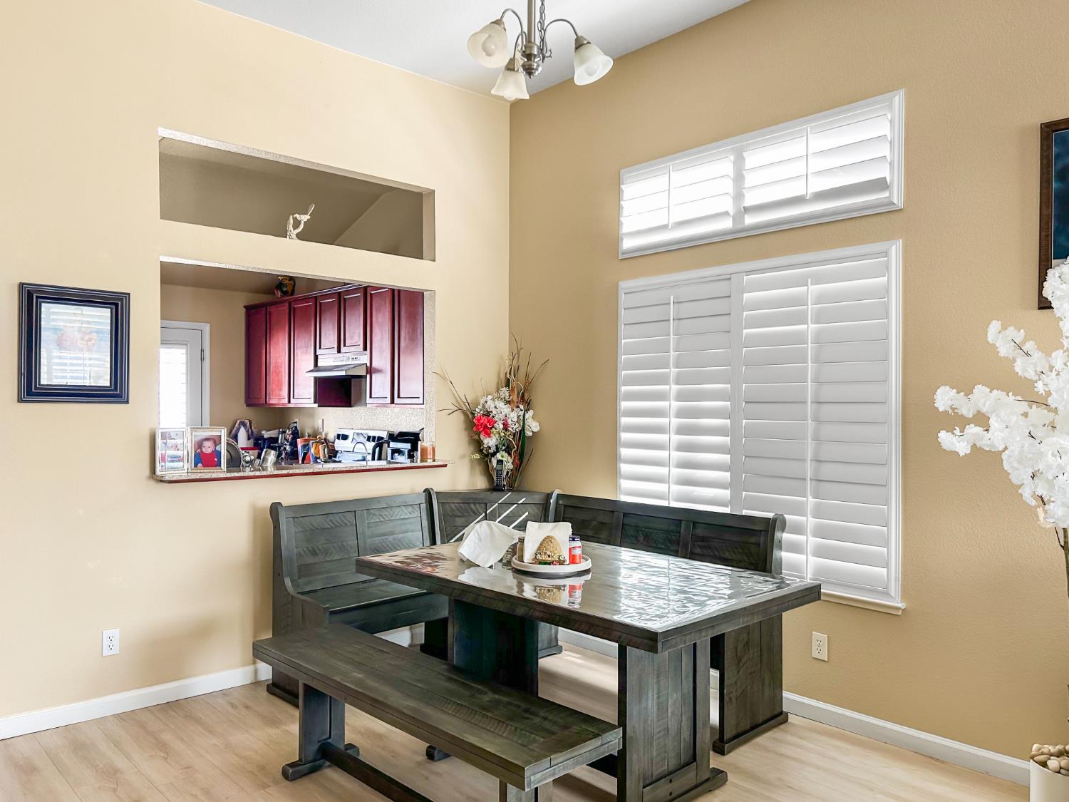 6664 N Katy Ln, Fresno, CA 93722