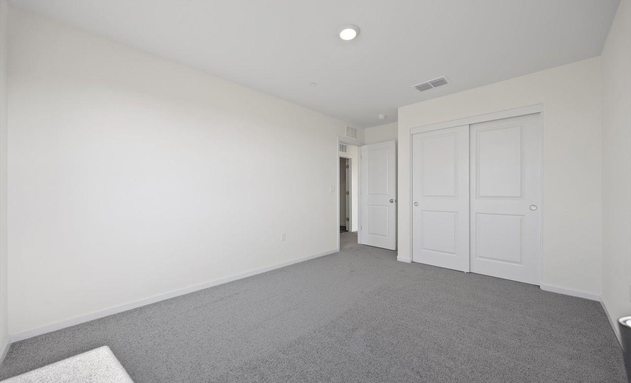 890 S Philip Ave, Fowler, CA 93625