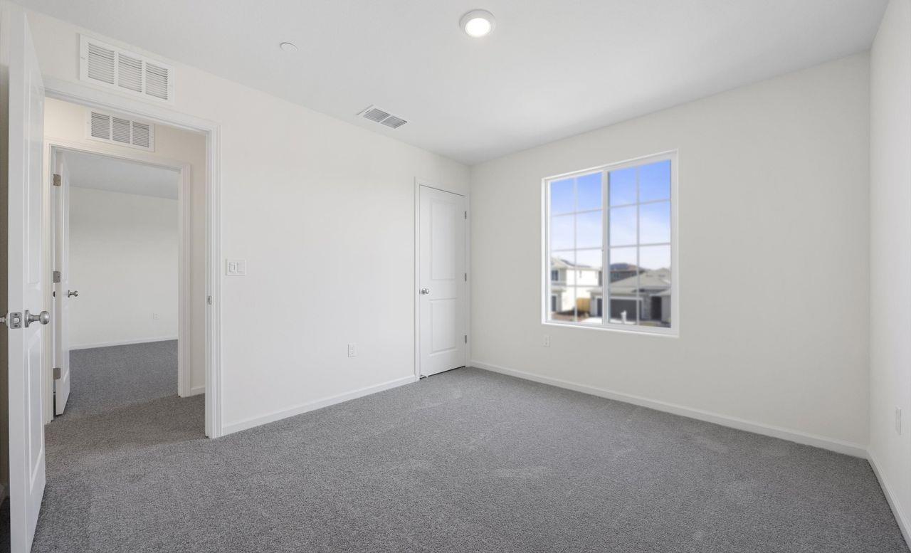 890 S Philip Ave, Fowler, CA 93625