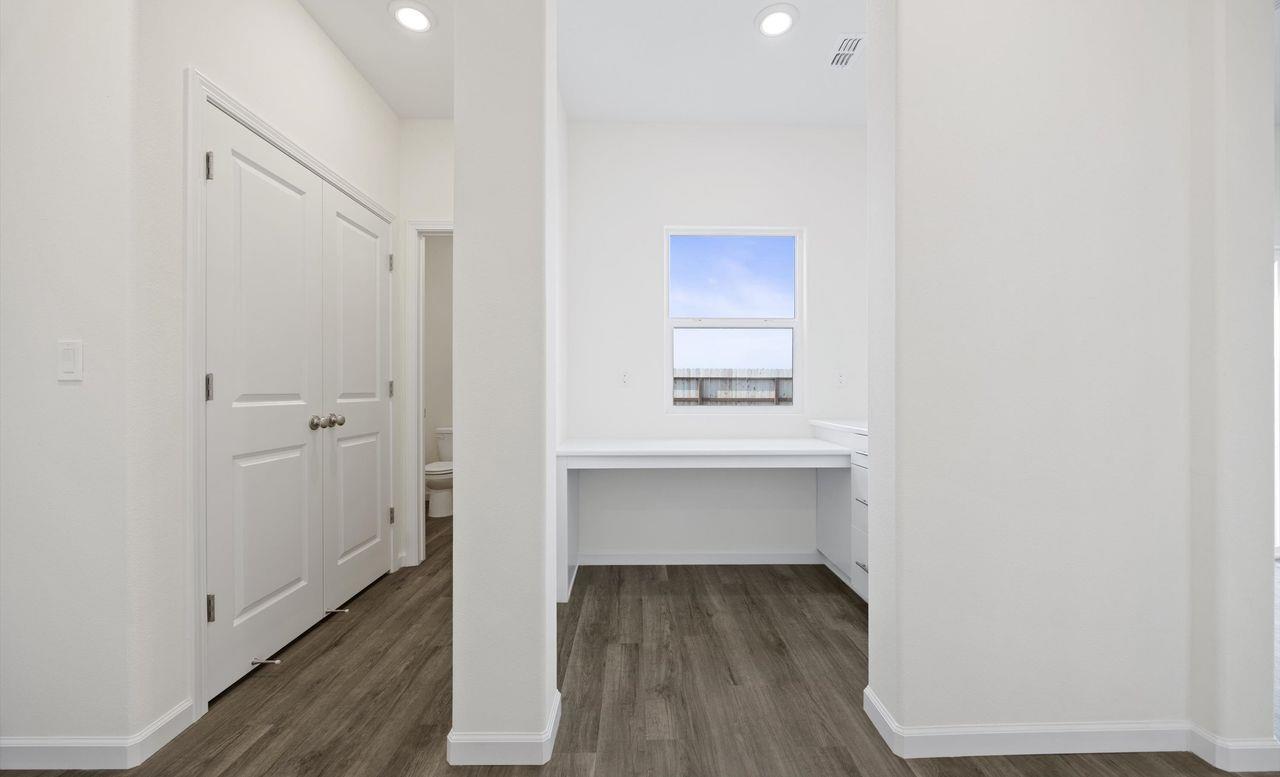 890 S Philip Ave, Fowler, CA 93625