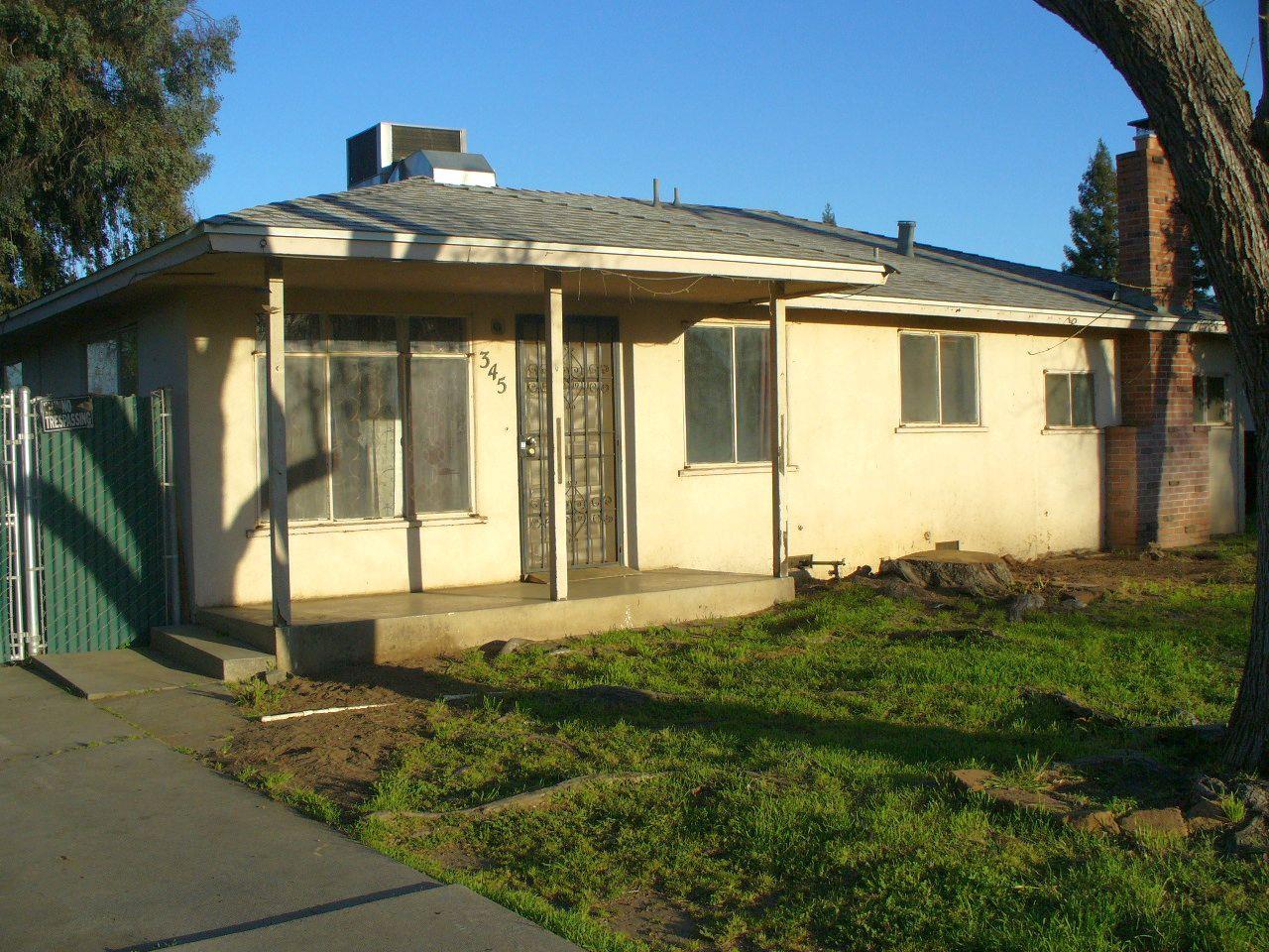 345 S Bailey Ave, Fresno, CA 93727