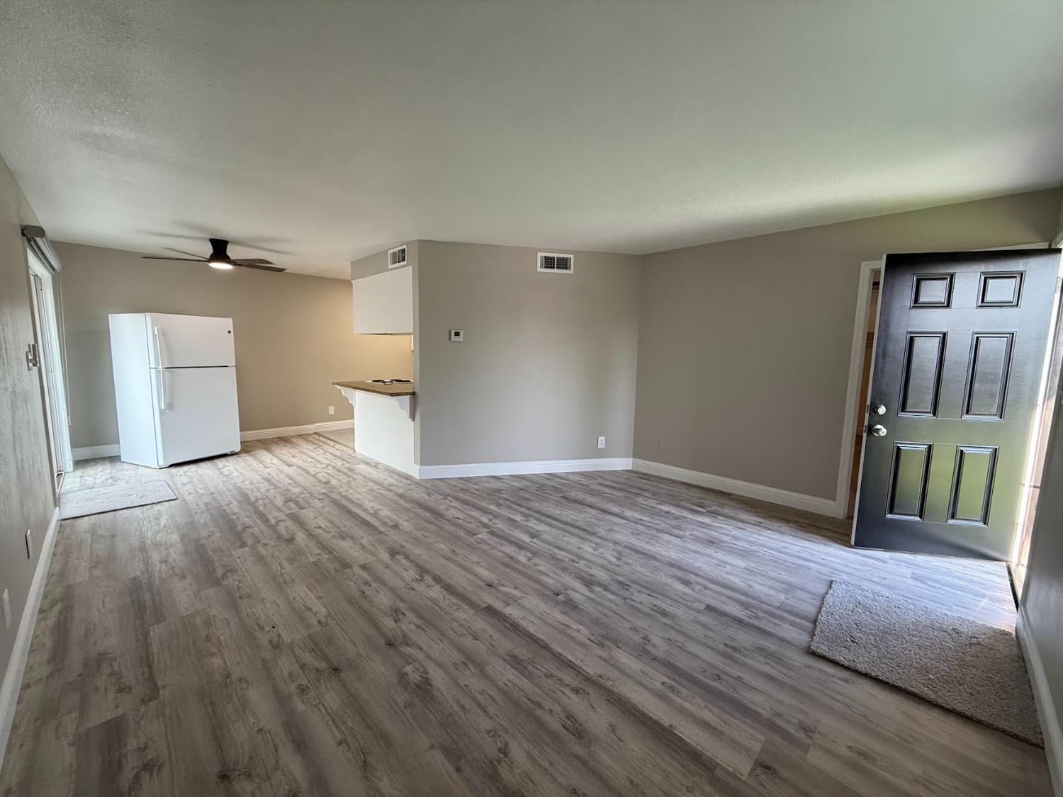 1205 F St, Reedley, CA 93654