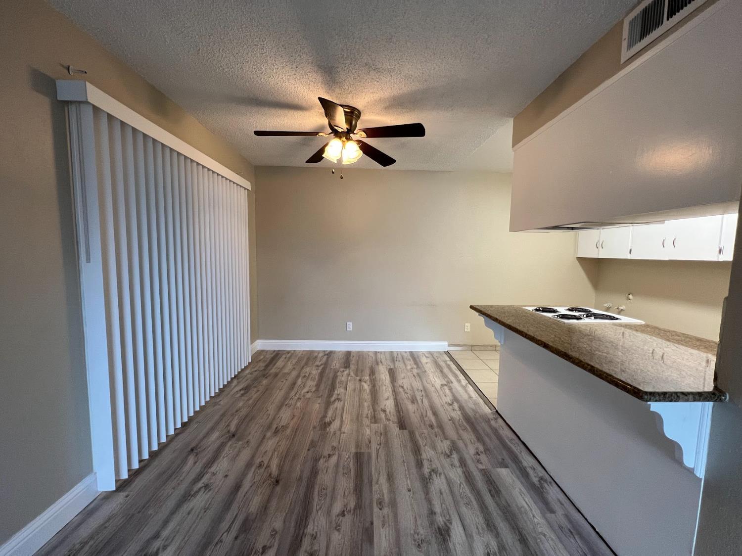 1205 F St, Reedley, CA 93654