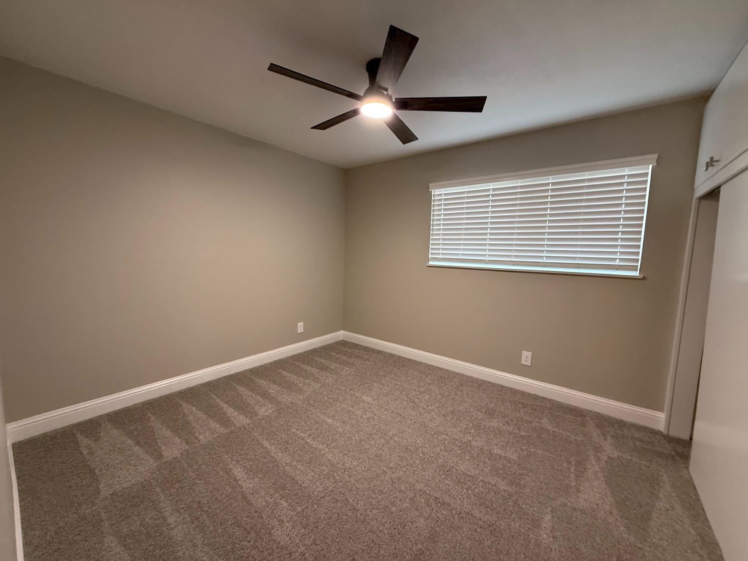 1205 F St, Reedley, CA 93654