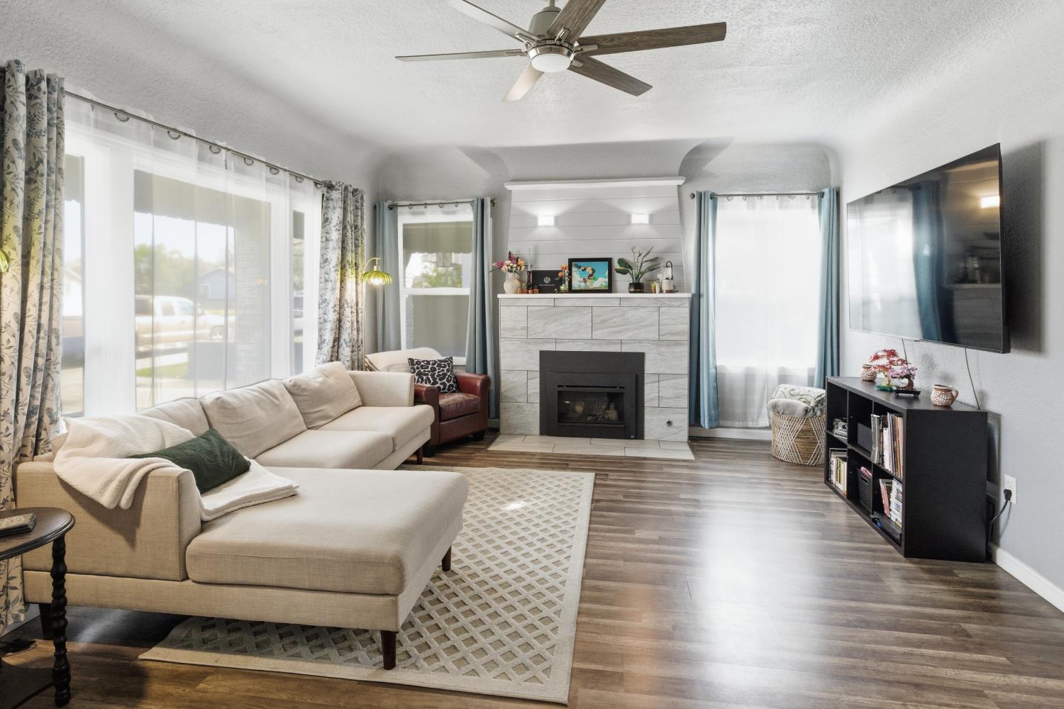 2841 C St, Selma, CA 93662