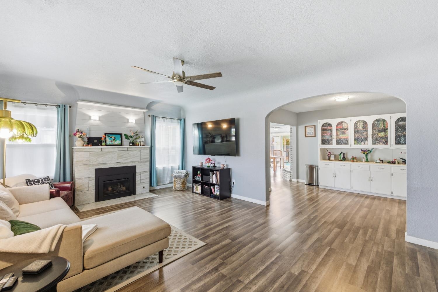 2841 C St, Selma, CA 93662