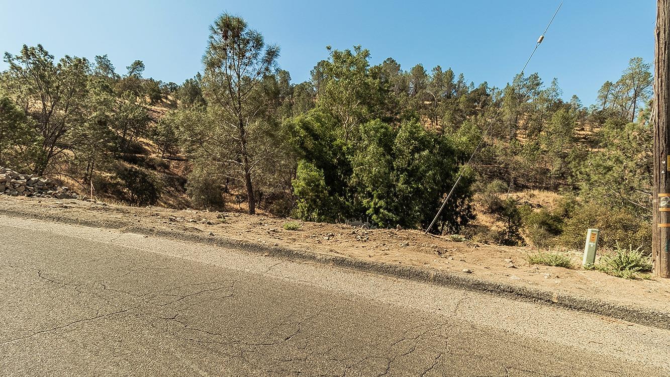 27757 Sky Harbour Rd, Friant, CA 93626