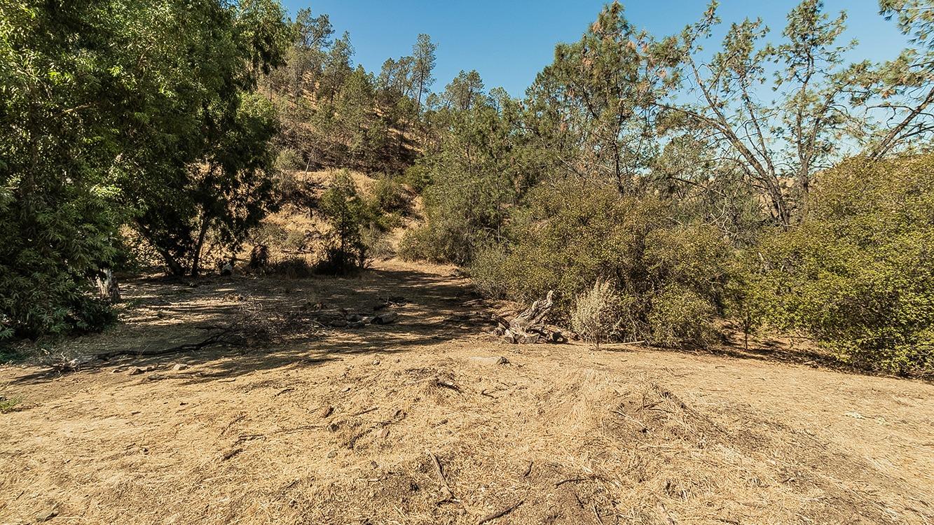 27757 Sky Harbour Rd, Friant, CA 93626