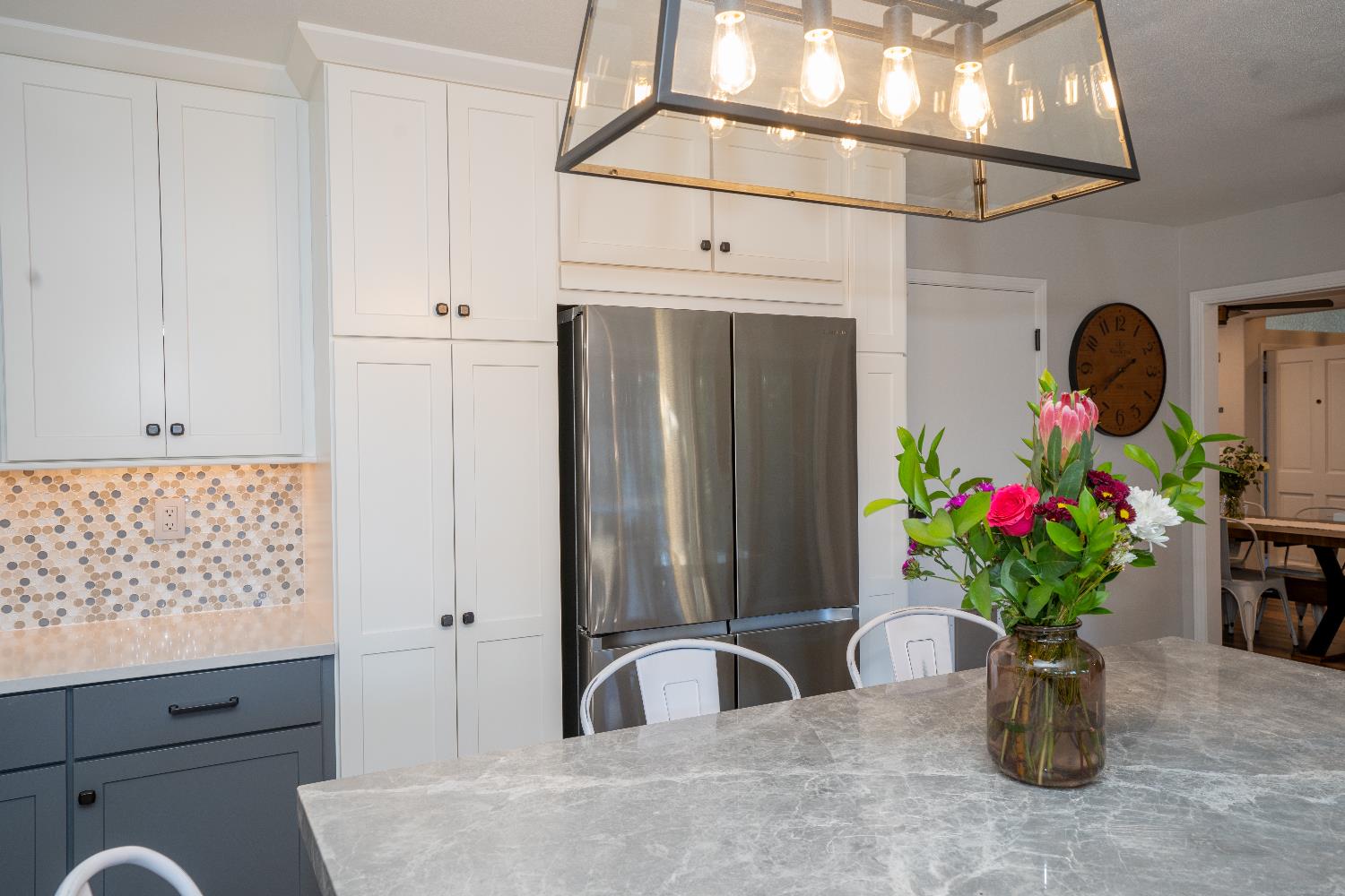 684 W Chennault Ave, Clovis, CA 93611