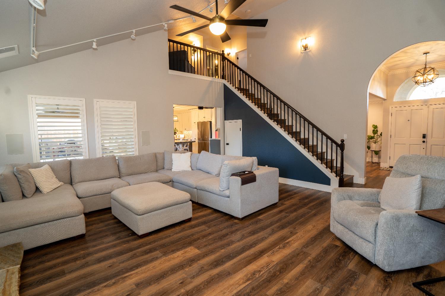 684 W Chennault Ave, Clovis, CA 93611