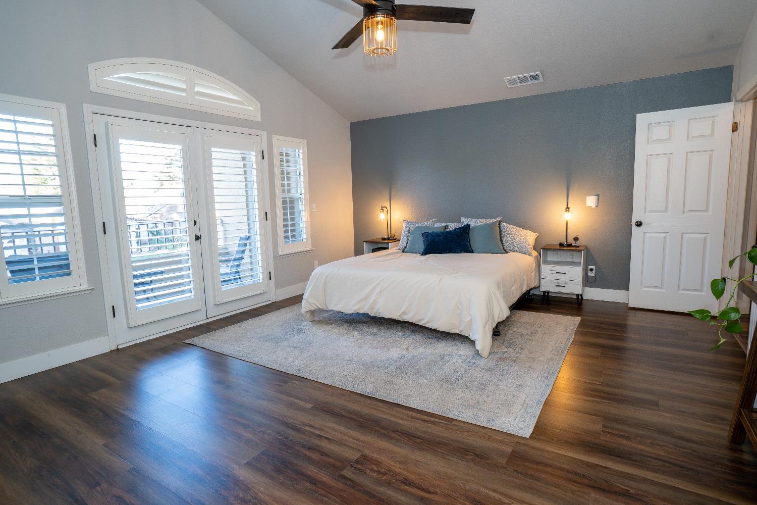 684 W Chennault Ave, Clovis, CA 93611