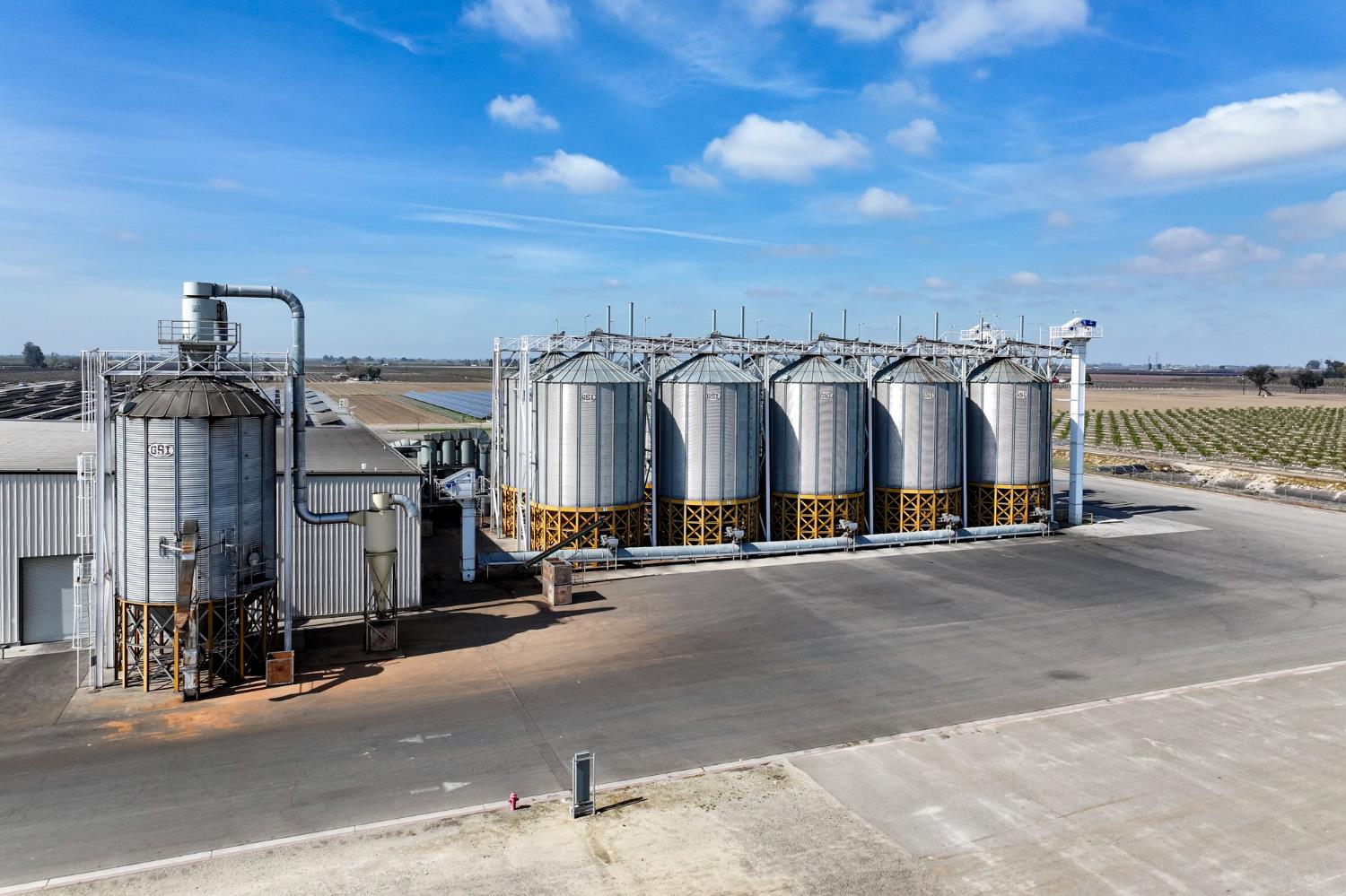 5414 E Floral Ave, Selma, CA 93662