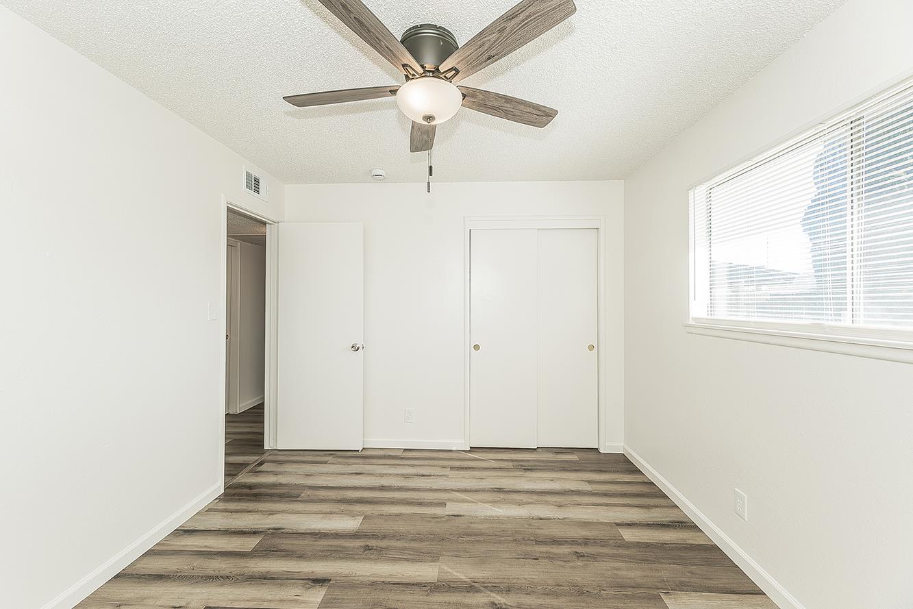 916 W Holland, Clovis, CA 93612