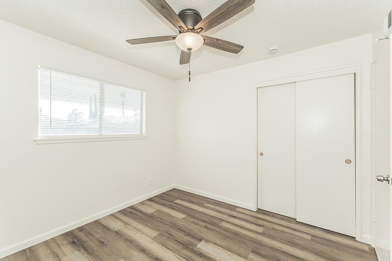 916 W Holland, Clovis, CA 93612