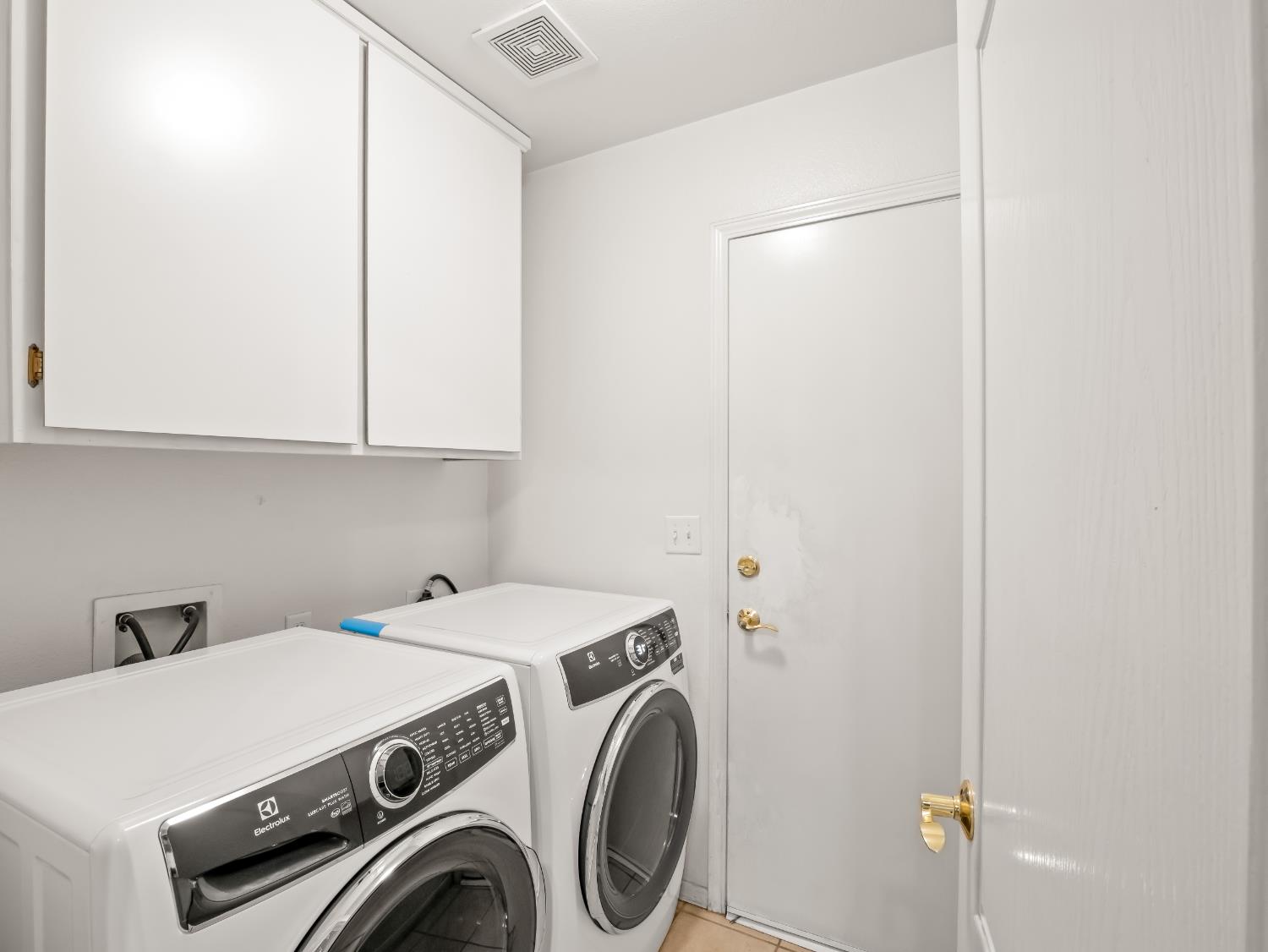 2669 Alamos Ave, Clovis, CA 93611