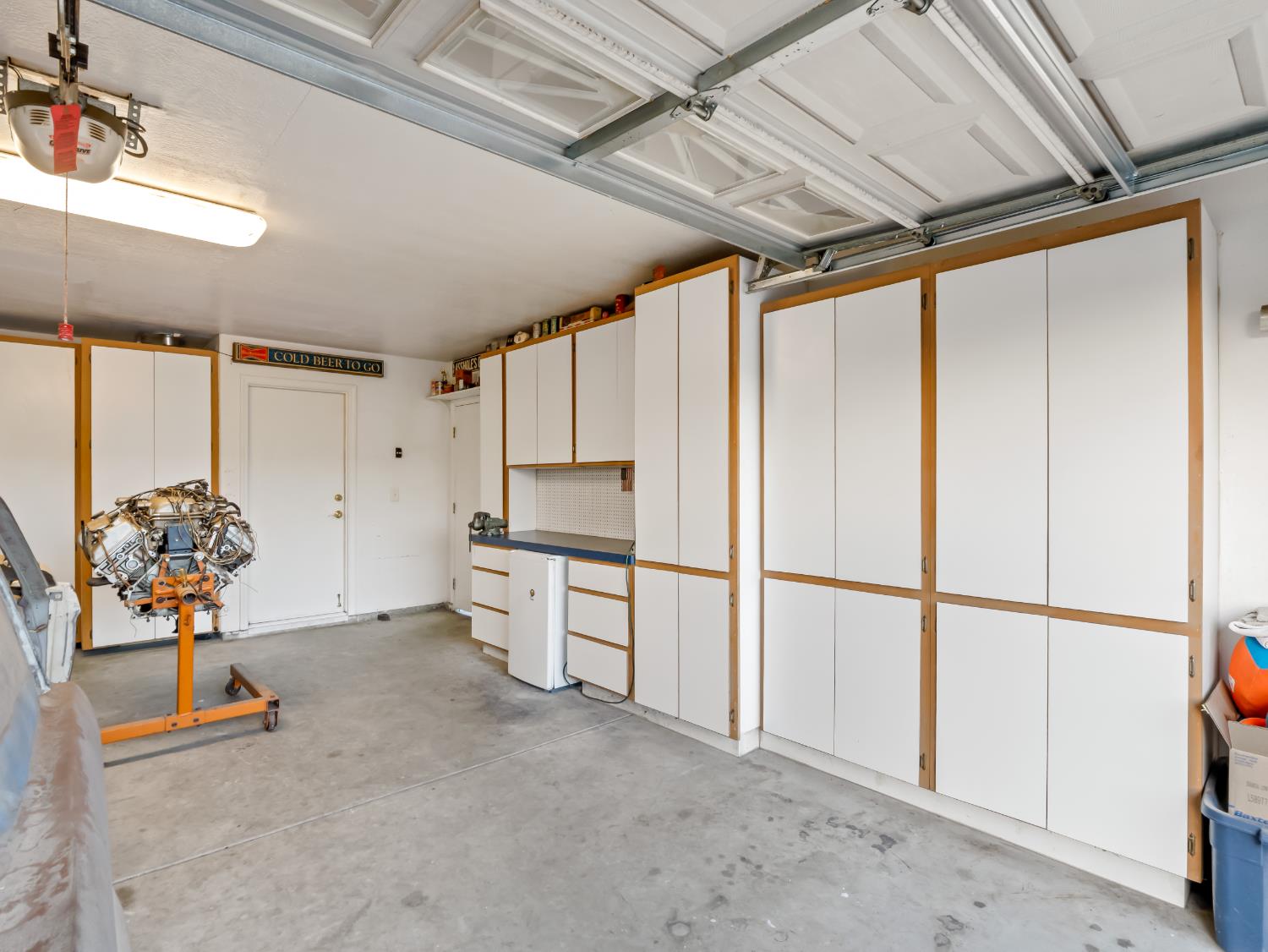 2669 Alamos Ave, Clovis, CA 93611