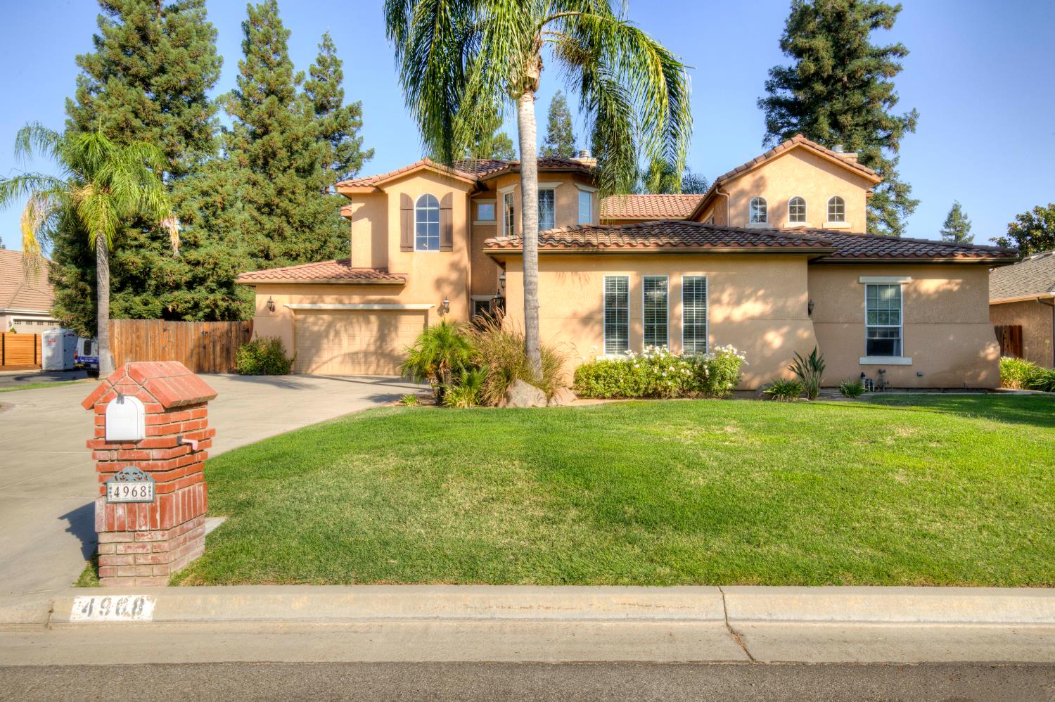 4968 W Pinedale Ave, Fresno, CA 93722