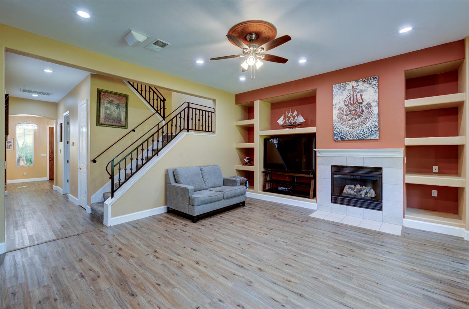 4968 W Pinedale Ave, Fresno, CA 93722