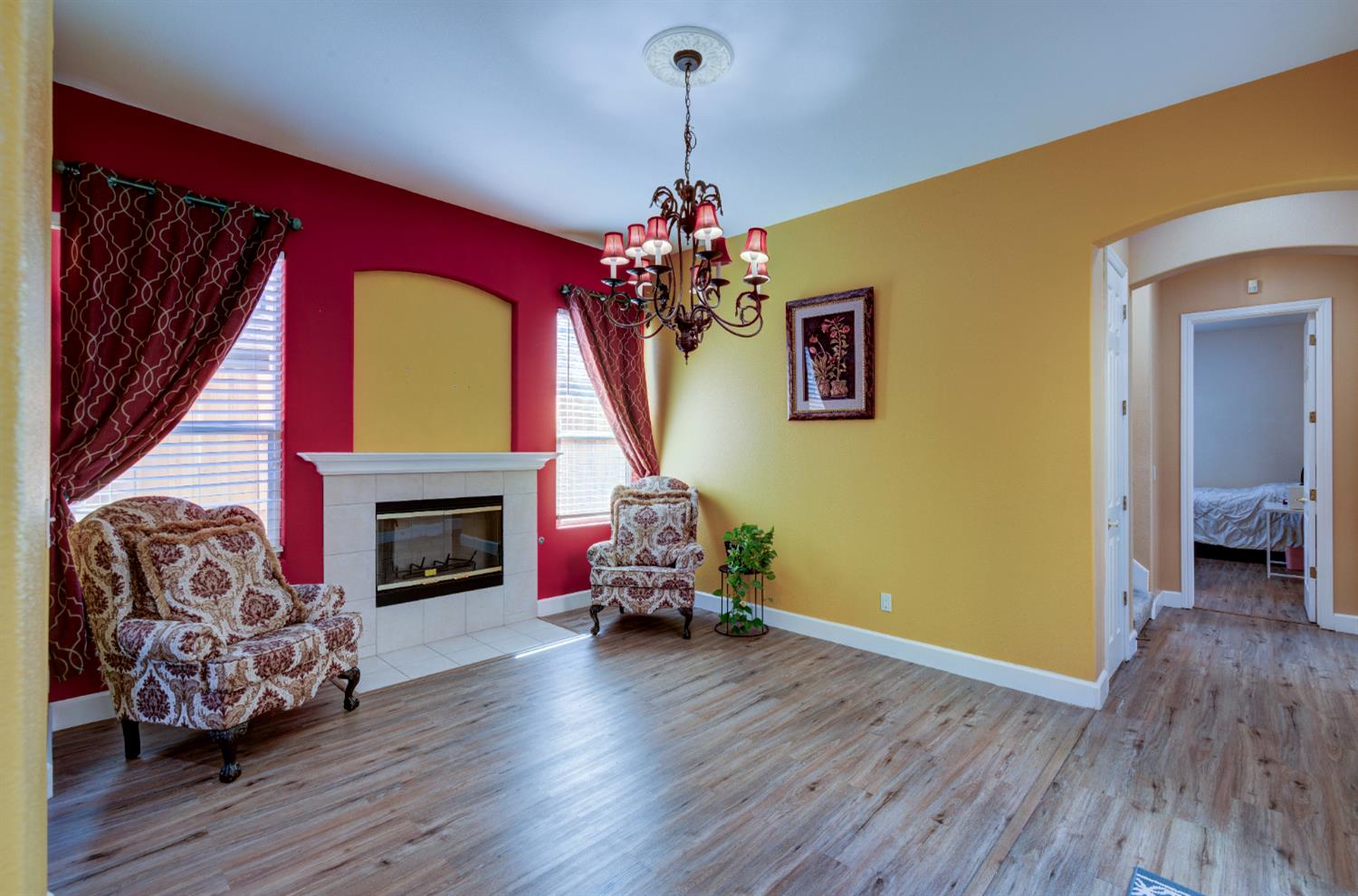 4968 W Pinedale Ave, Fresno, CA 93722