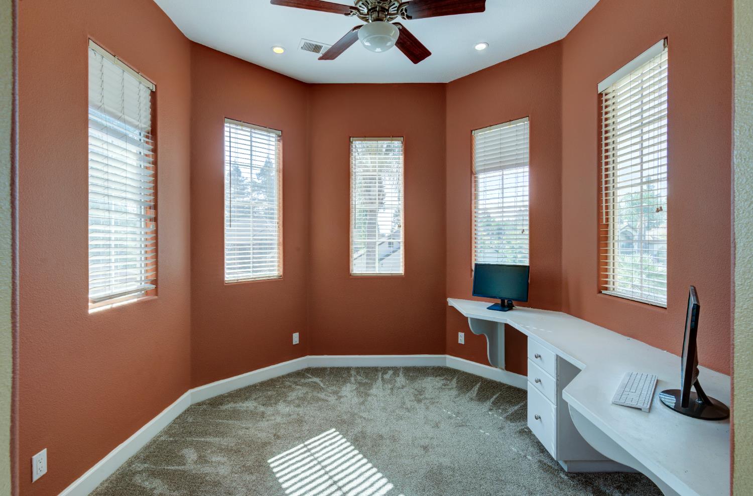 4968 W Pinedale Ave, Fresno, CA 93722