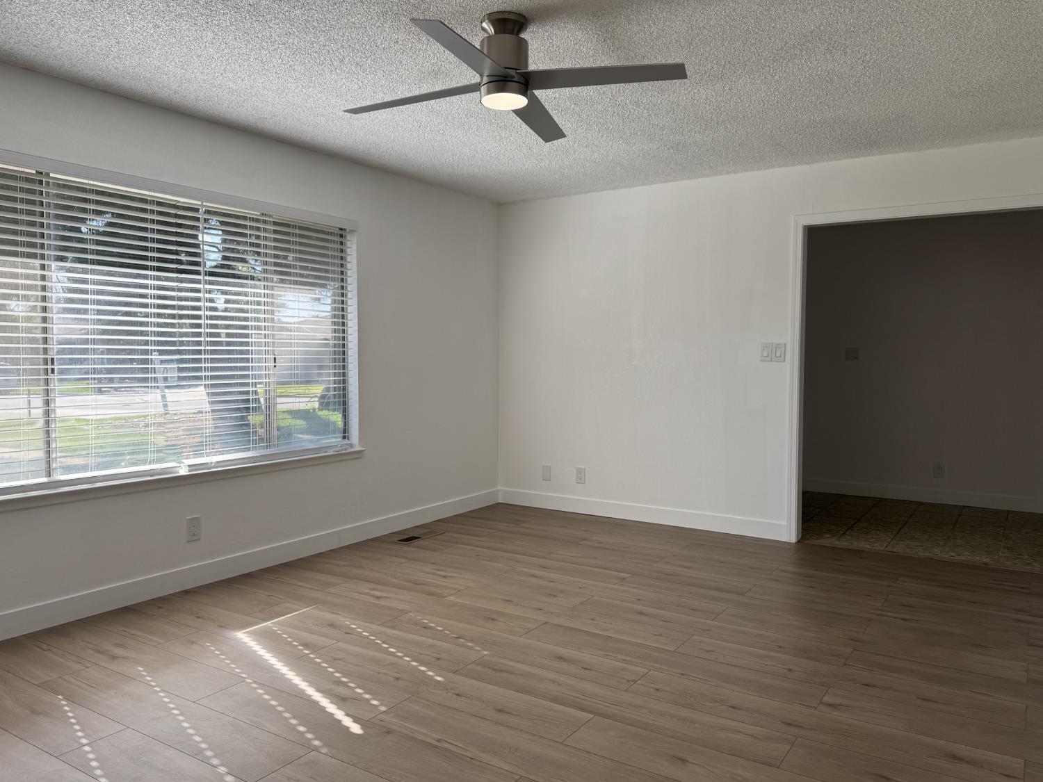 6620 N Sierra Vista Ave, Fresno, CA 93710