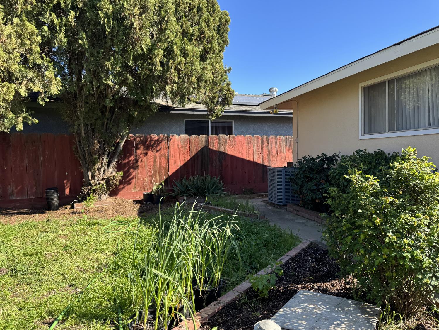 6620 N Sierra Vista Ave, Fresno, CA 93710